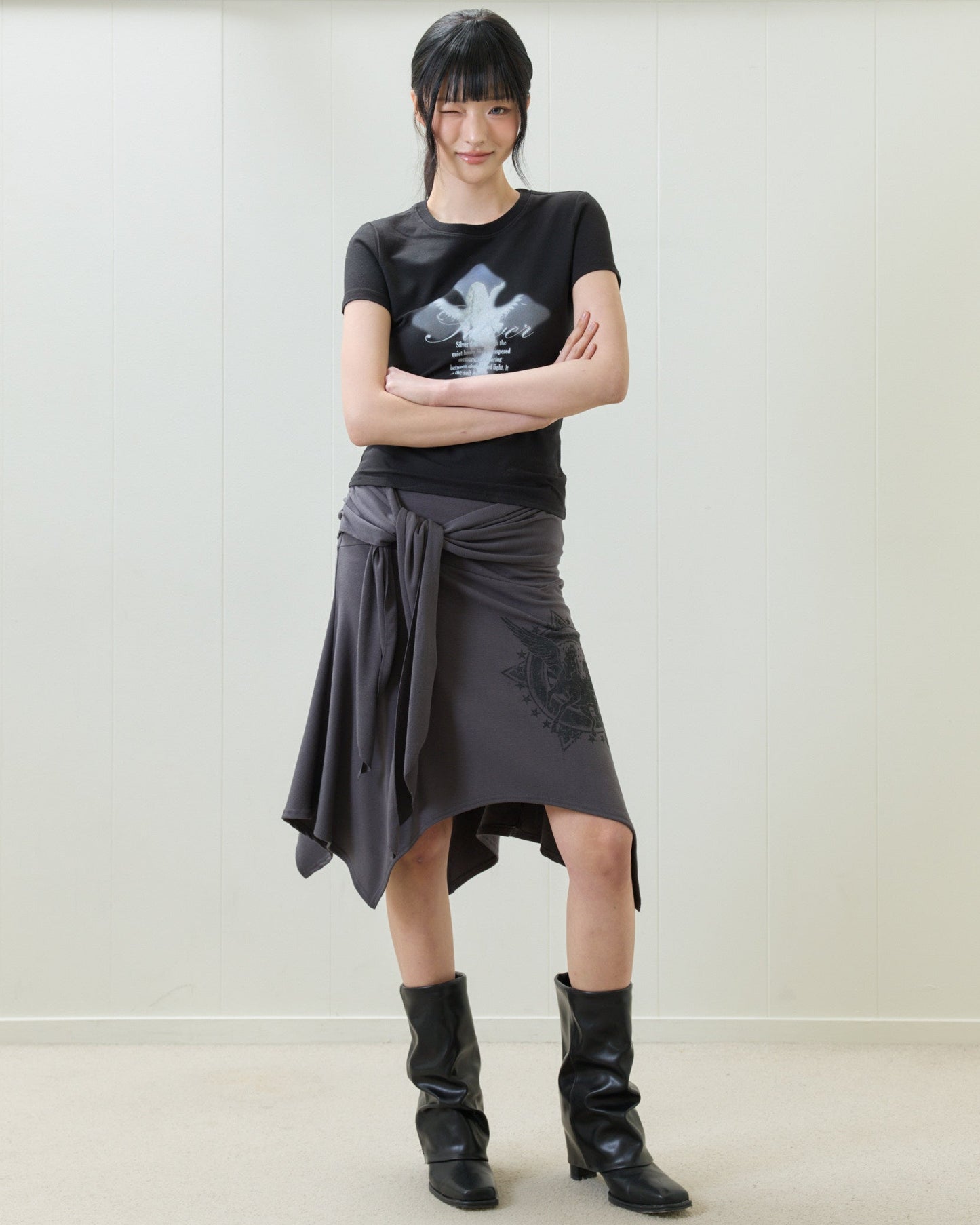 （韓国発送）EL CROSS FAIRY GRAPHIC TEE (BLACK)
