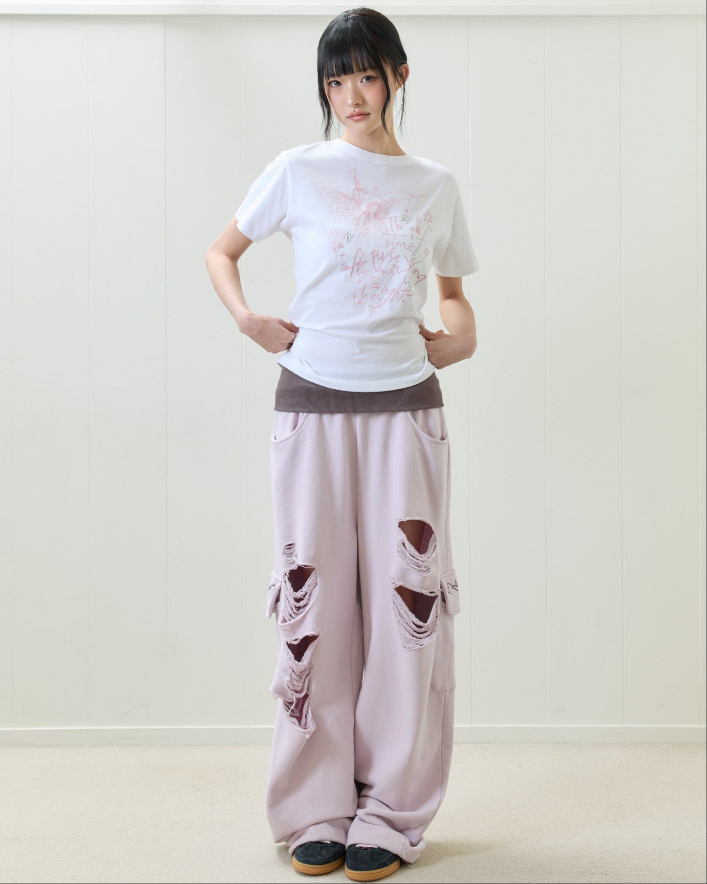 （韓国発送）EL ANGELIC GRAPHIC TEE (WHITE)