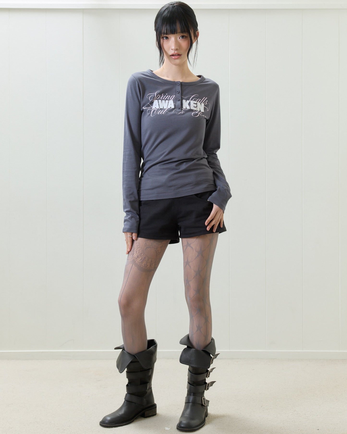 （韓国発送）EL HENLEY NECK SLEEVE TEE (CHARCOAL)