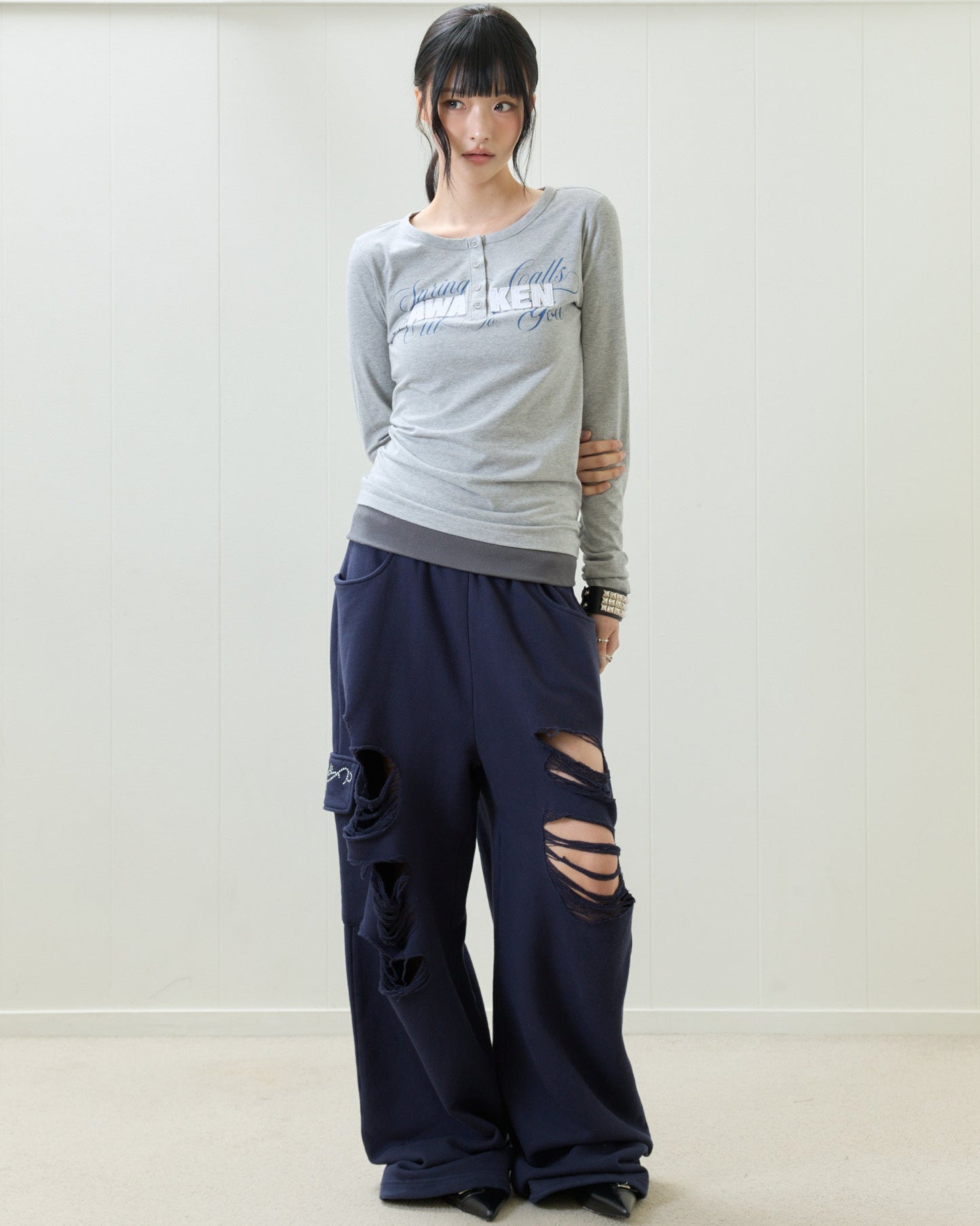 （韓国発送）EL HENLEY NECK SLEEVE TEE (GRAY)