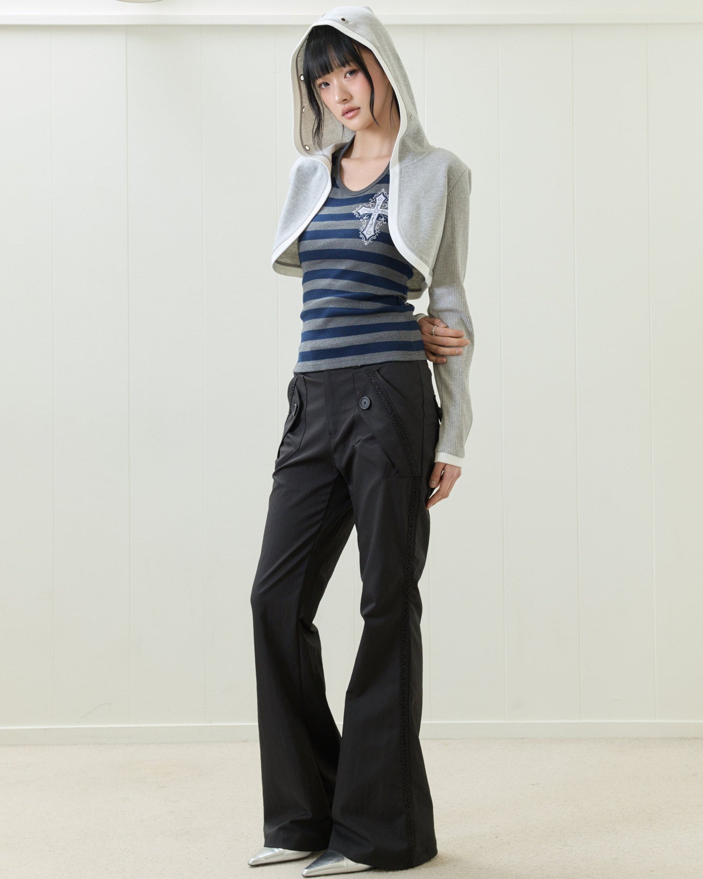 （韓国発送）EL EYELET HOOD BOLERO CARDIGAN (GRAY)