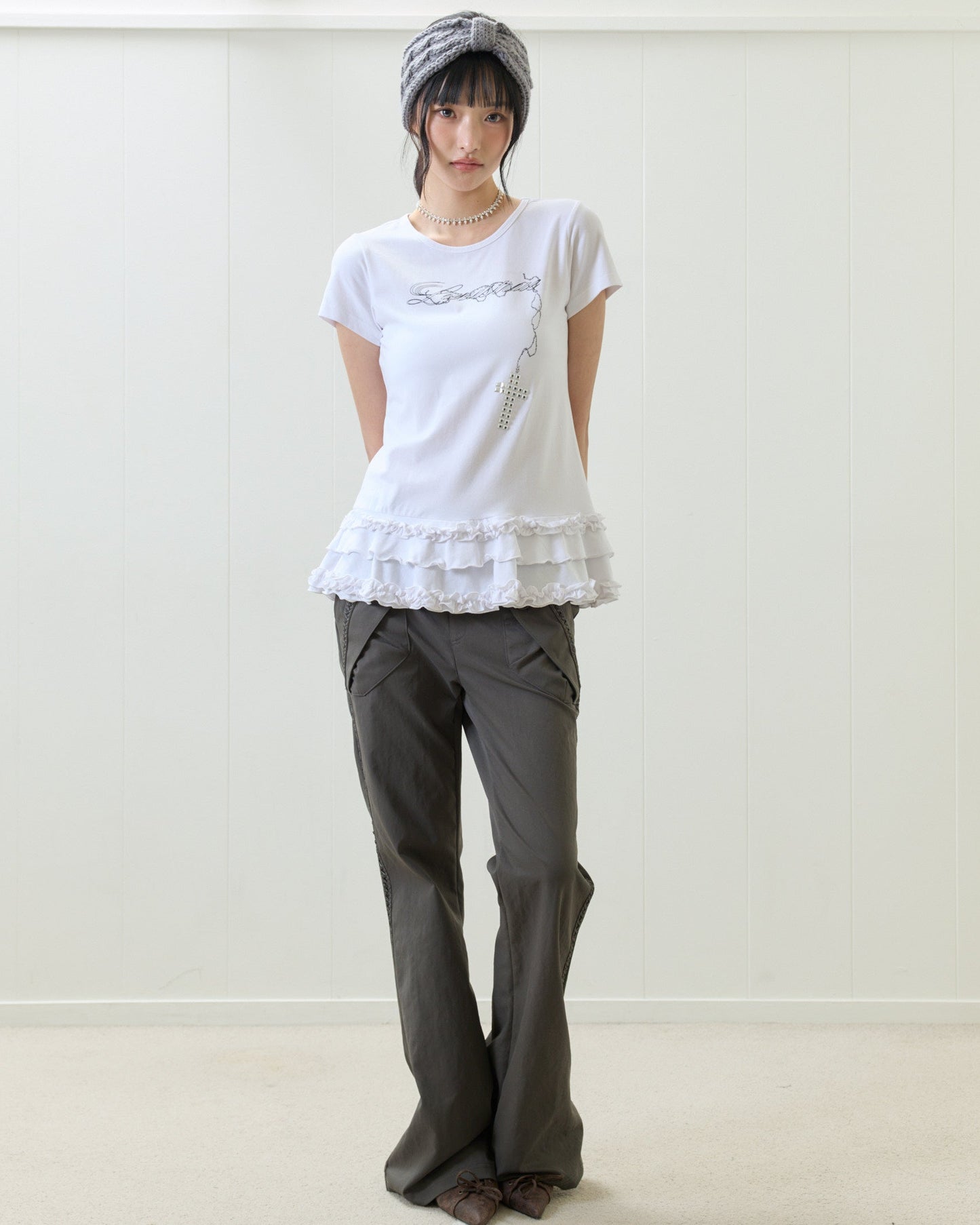 （韓国発送）EL RIBBON BOOTSCUT PANTS (CHARCOAL)