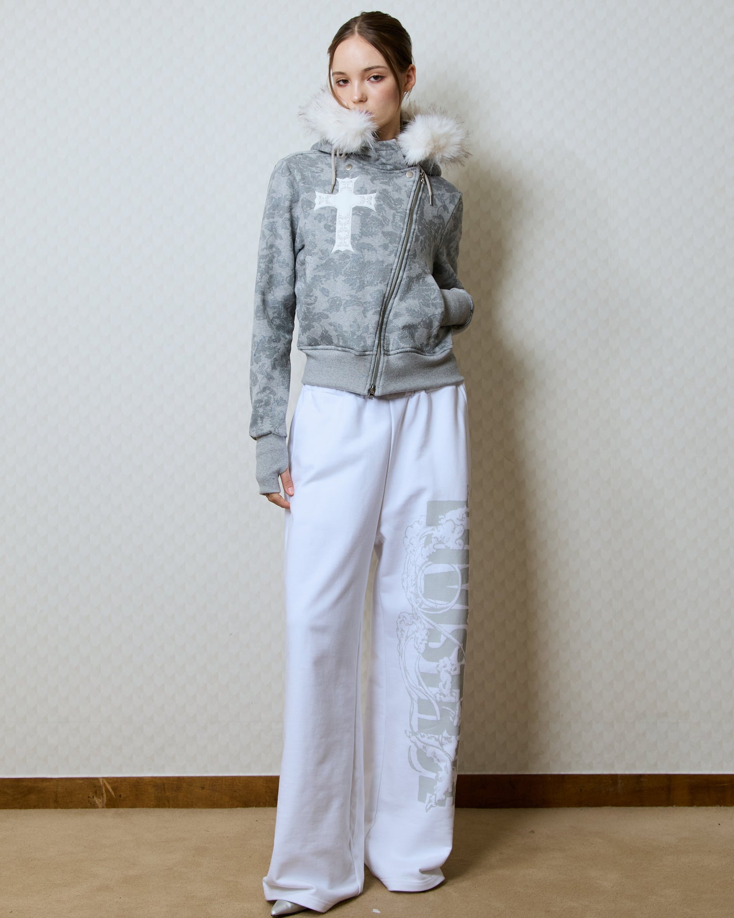 （韓国発送）GT FUR UNBALANCE HOOD ZIP UP (GRAY)
