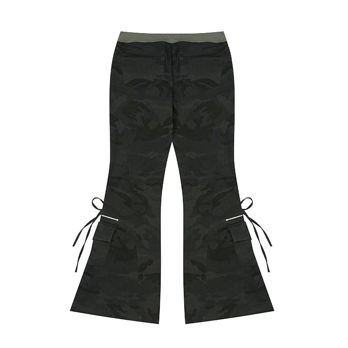 【aespa カリナ / Hearts2Hearts ジウ着用】（韓国発送）FS BOOTSCUT POCKET CARGO PANTS (CAMO)