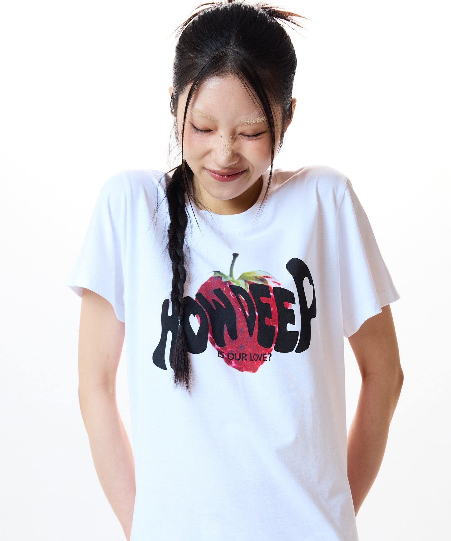 （韓国発送）IM HOW DEEP STRAWBERRY TEE (WHITE)