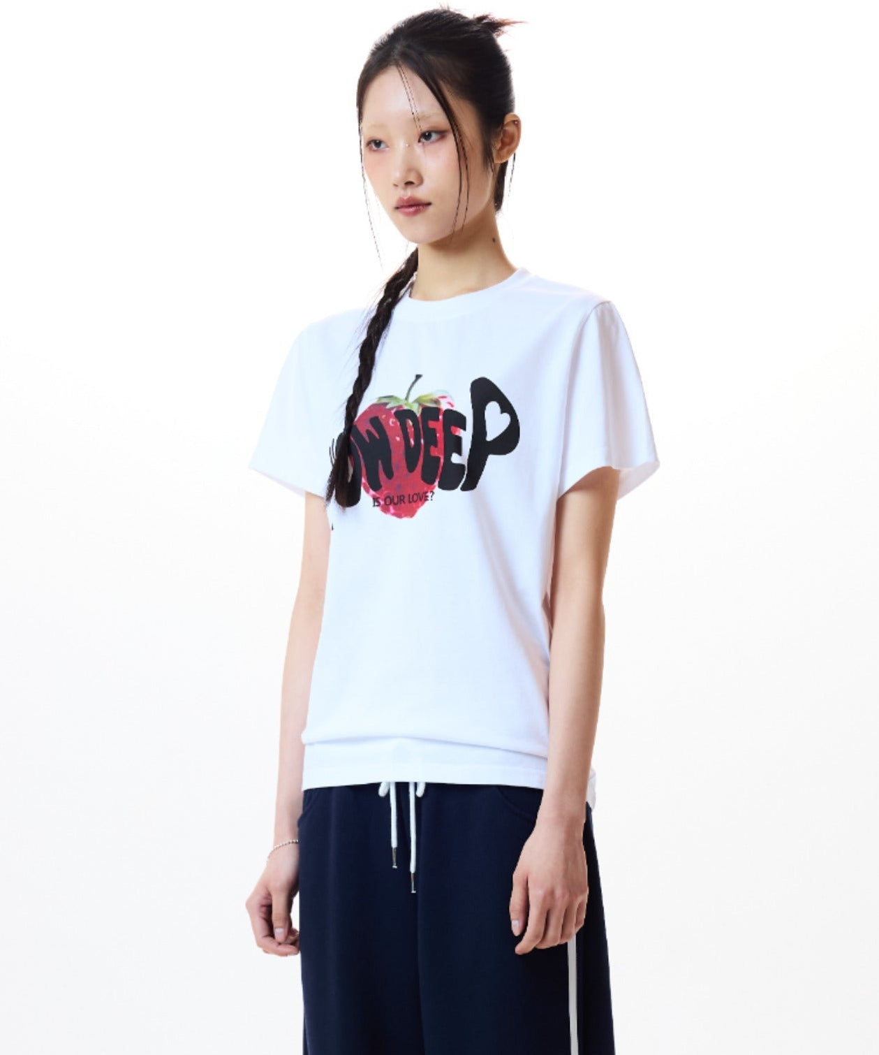 （韓国発送）IM HOW DEEP STRAWBERRY TEE (WHITE)