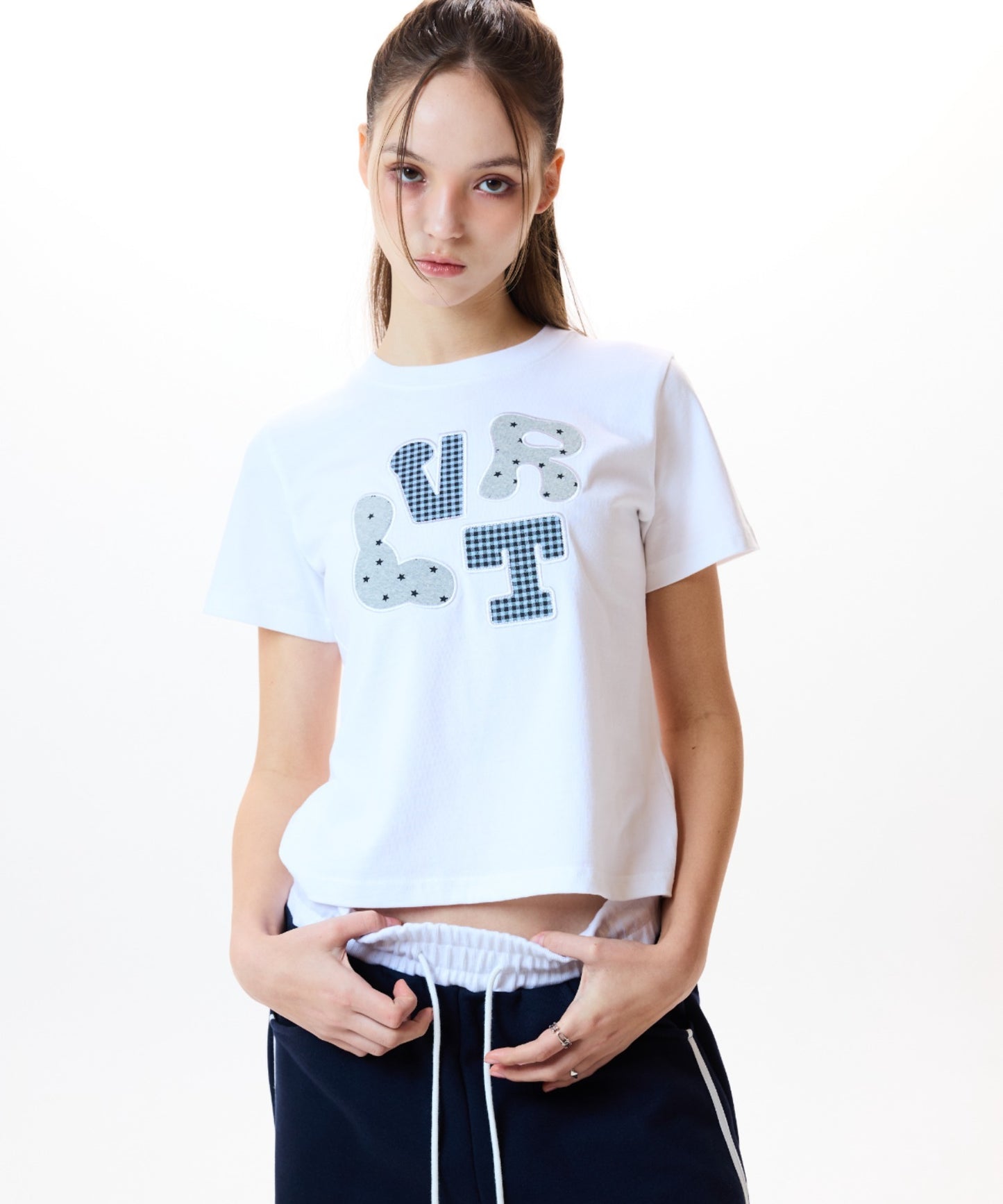 （韓国発送）LVTR PATCH TEE (WHITE)