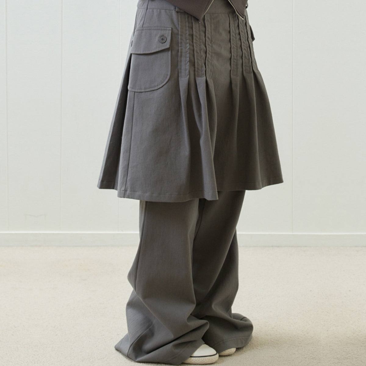 （韓国発送）EL PLEATED SHIRRING SKIRT PANTS (GRAY)